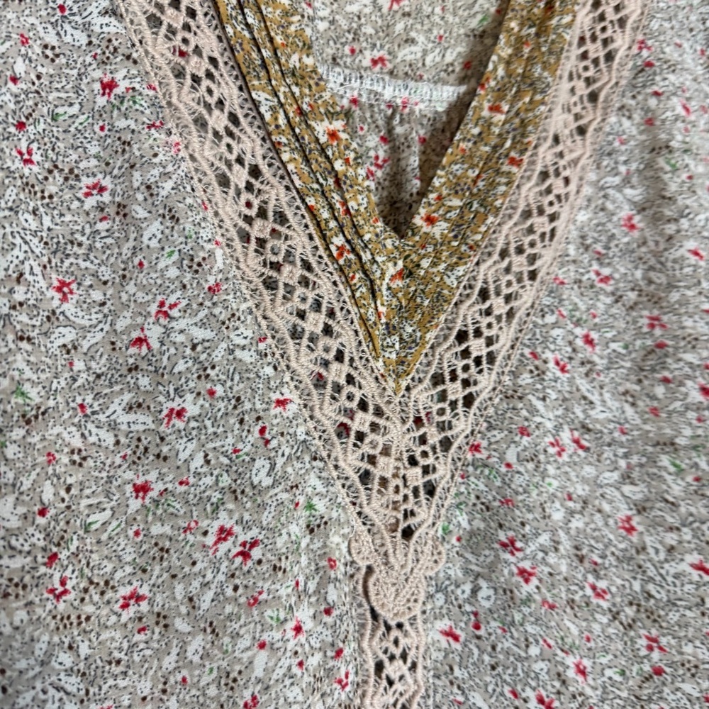 POL Boho Mixed Print Lace Trim Sleeveless Tunic Top - Picture 6 of 10